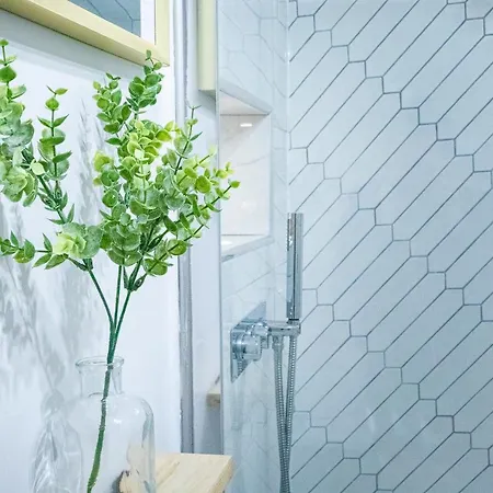 Calme Et Entièrement équipé De Haute Gamme Appartement