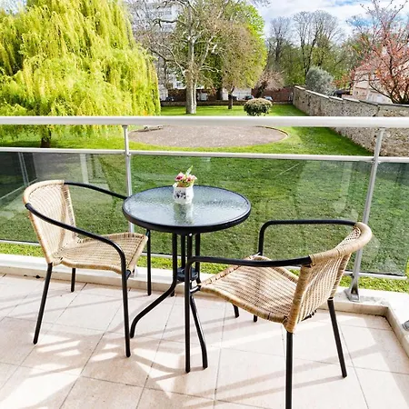 The - Quiet And Fully Equipped High-end With Parking * Courcouronnes