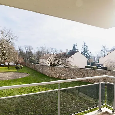 The - Quiet And Fully Equipped High-end With Parking Apartment *